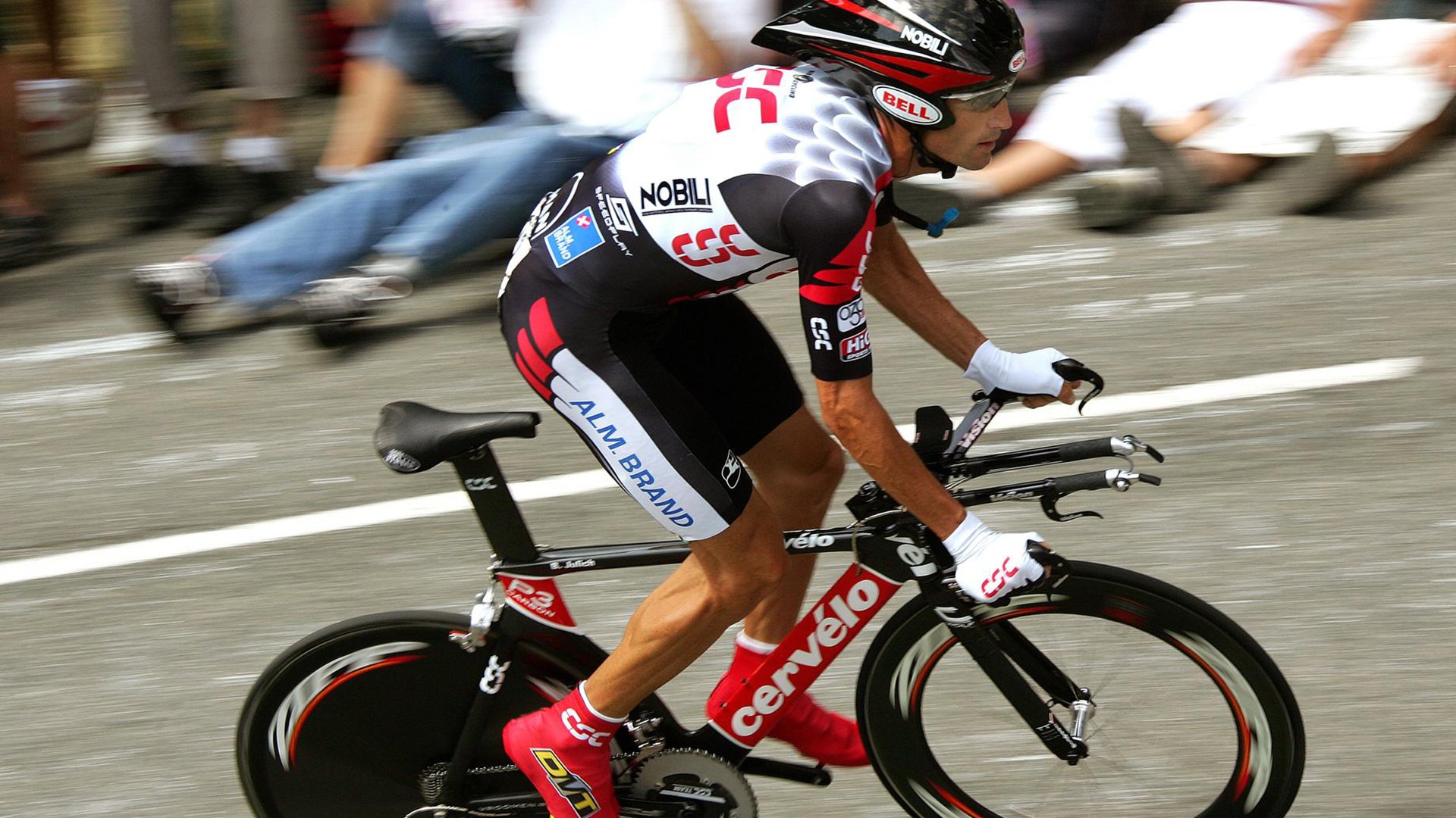 拼搏青春创造中国篮球传奇